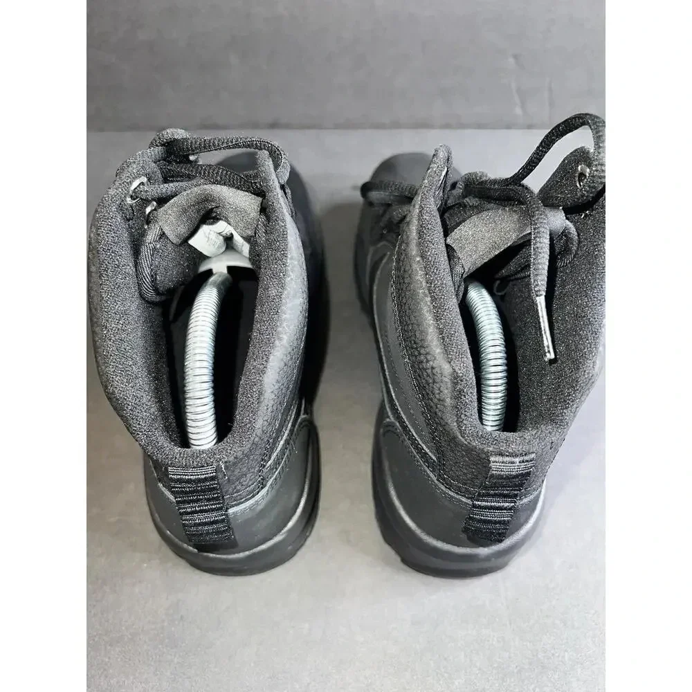 Nike manoadome triple black hiking training boots sneaker hi top mens size 7 NEW